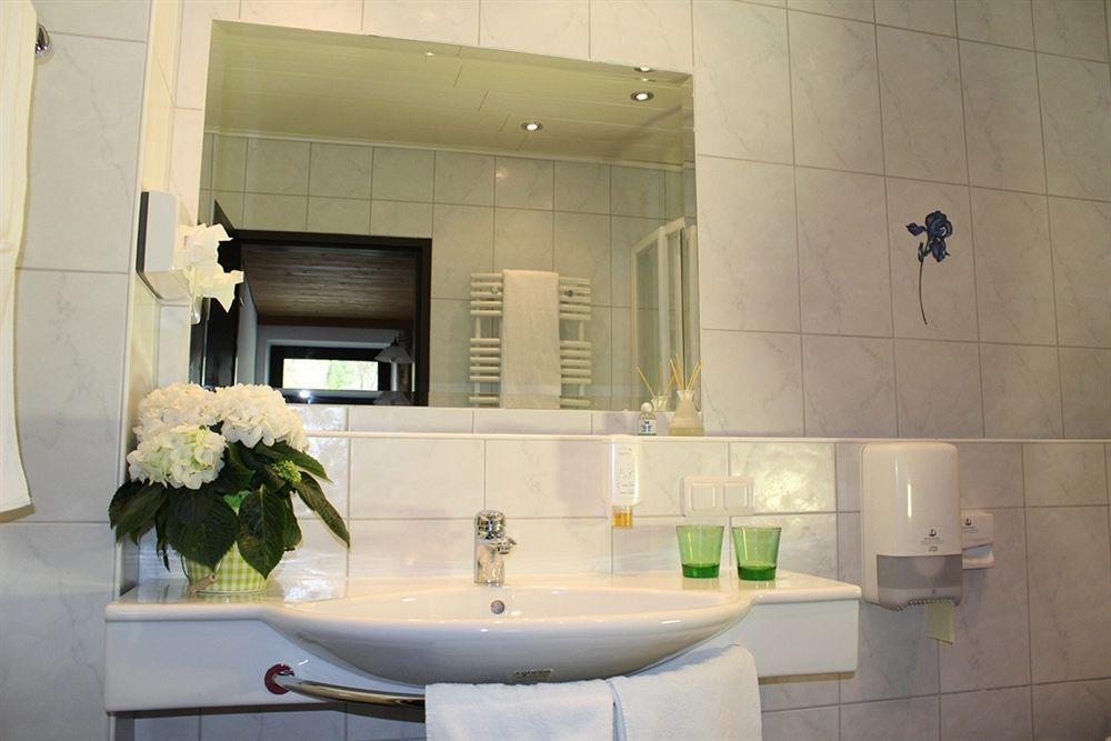 Hotel Lindwurm Bad Goisern Bagian luar foto