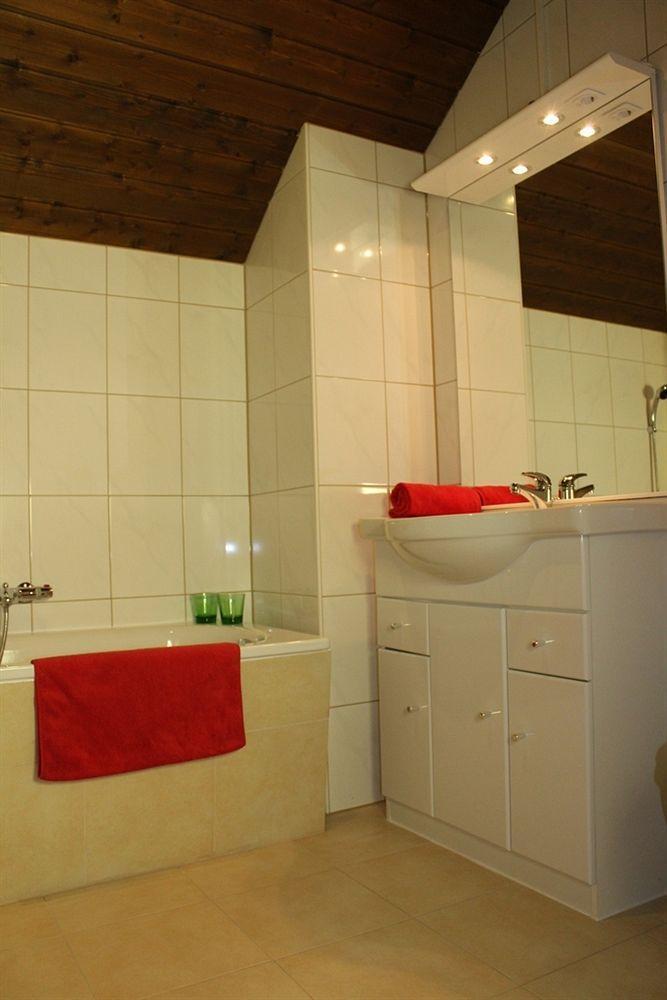 Hotel Lindwurm Bad Goisern Bagian luar foto